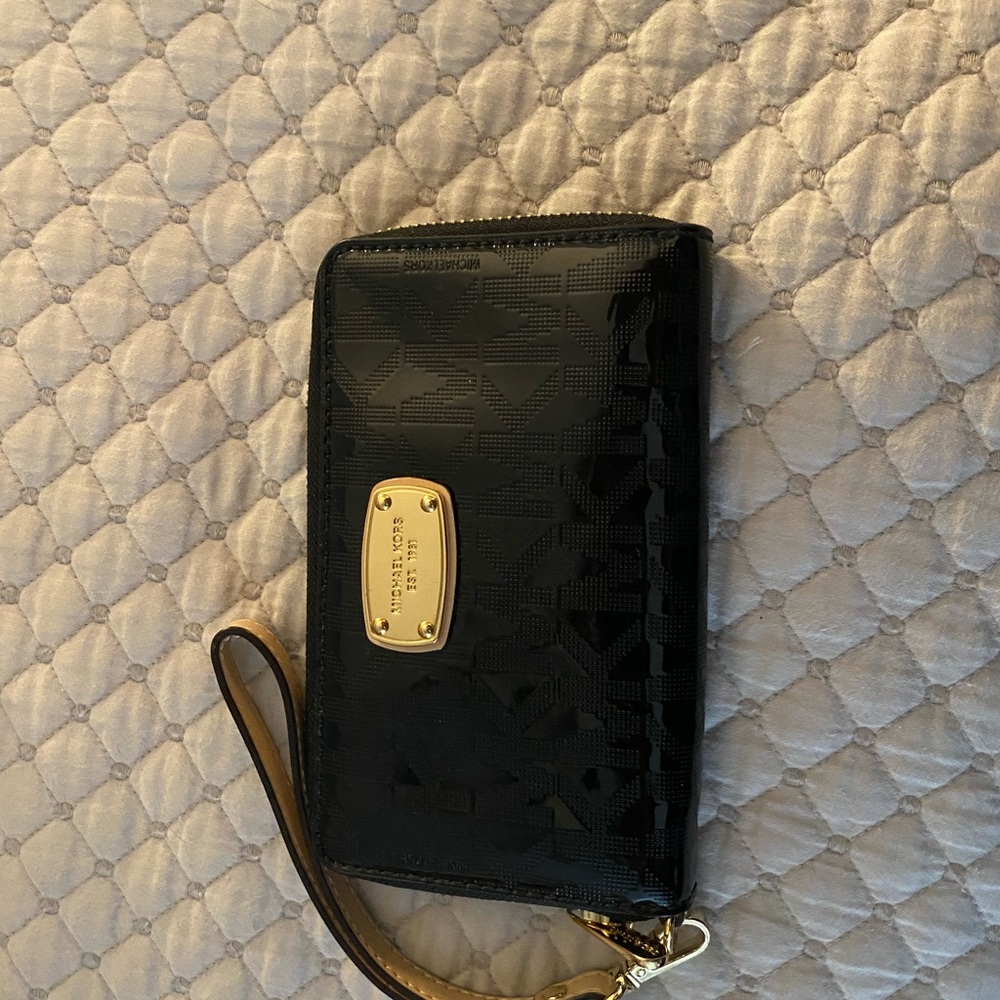 Michael Kors Black and Gold Wristlet Wallet